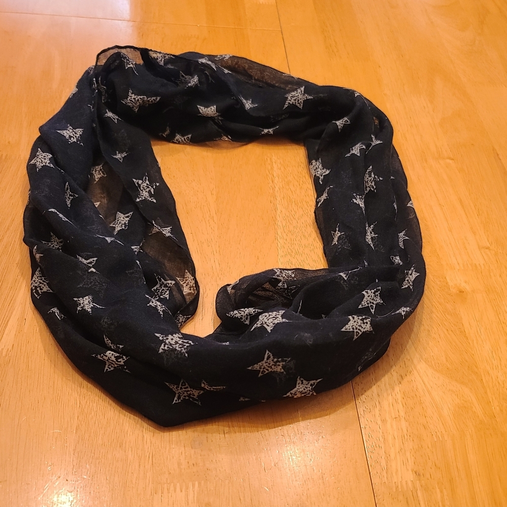 Claire's Navy Blue Star Print Infinity Scarf